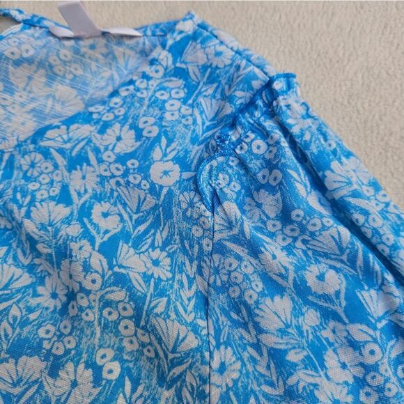 Lauren Conrad blue and white floral shirt - Picture 8 of 14